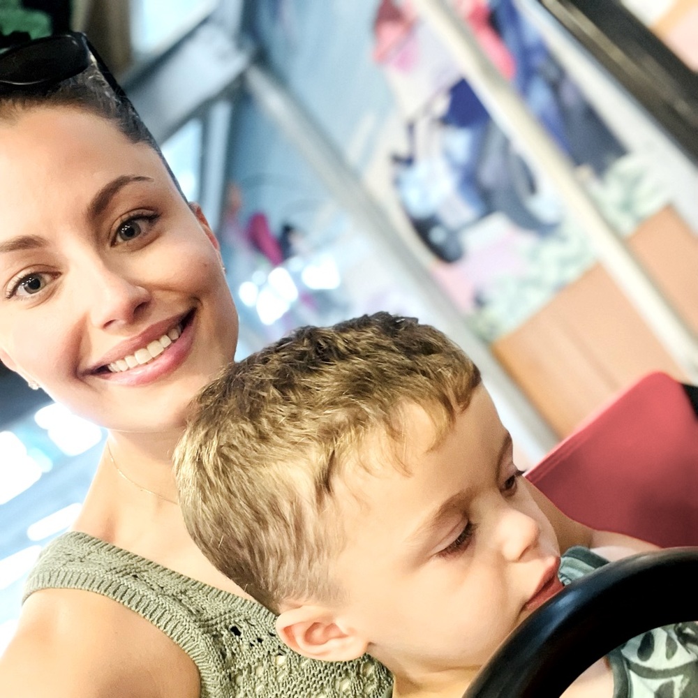 Meet your Posher, Stefania